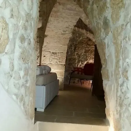 La Dello Zahir Ostuni