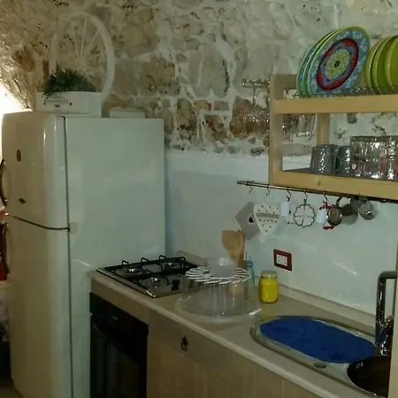 La Dello Zahir Ostuni