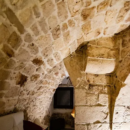 La Dello Zahir Ostuni