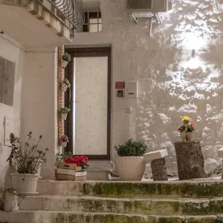 La Dello Zahir Ostuni
